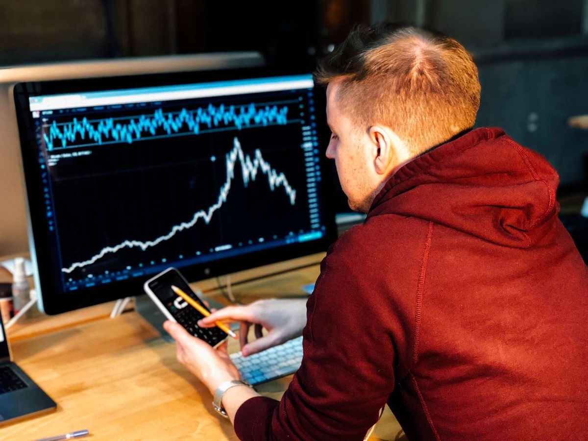 Merchant cash advance: rýchle financovanie pre malé podniky s prísnymi podmienkami